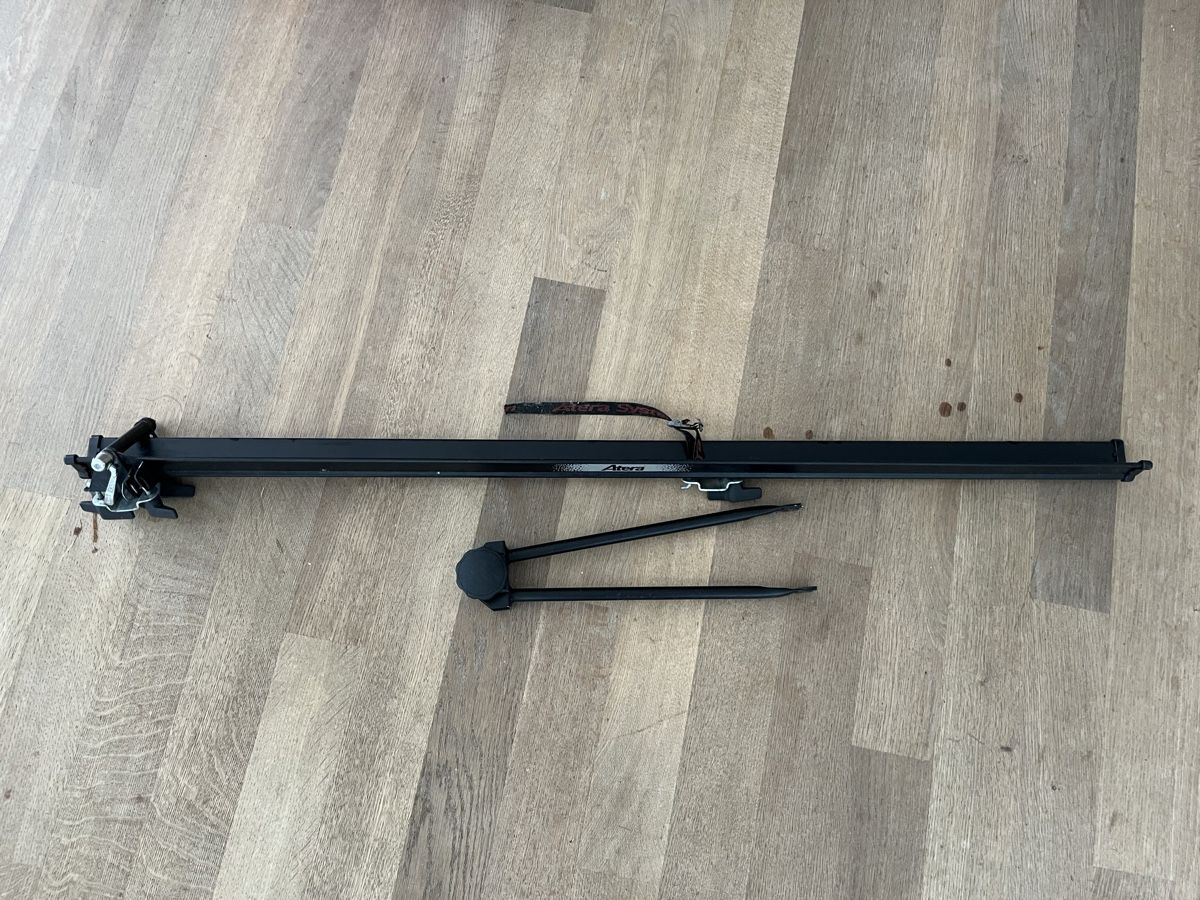 Atera Portapacchi: Atera Fahrrad-Dachträger – Usato da Wettswil venduto da Cicerocaesar