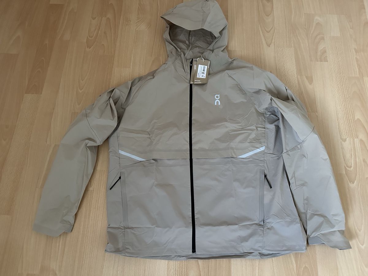 Jacken: ON Jacke Core – Neu und originalverpackt aus Chur von Sim7000 8
