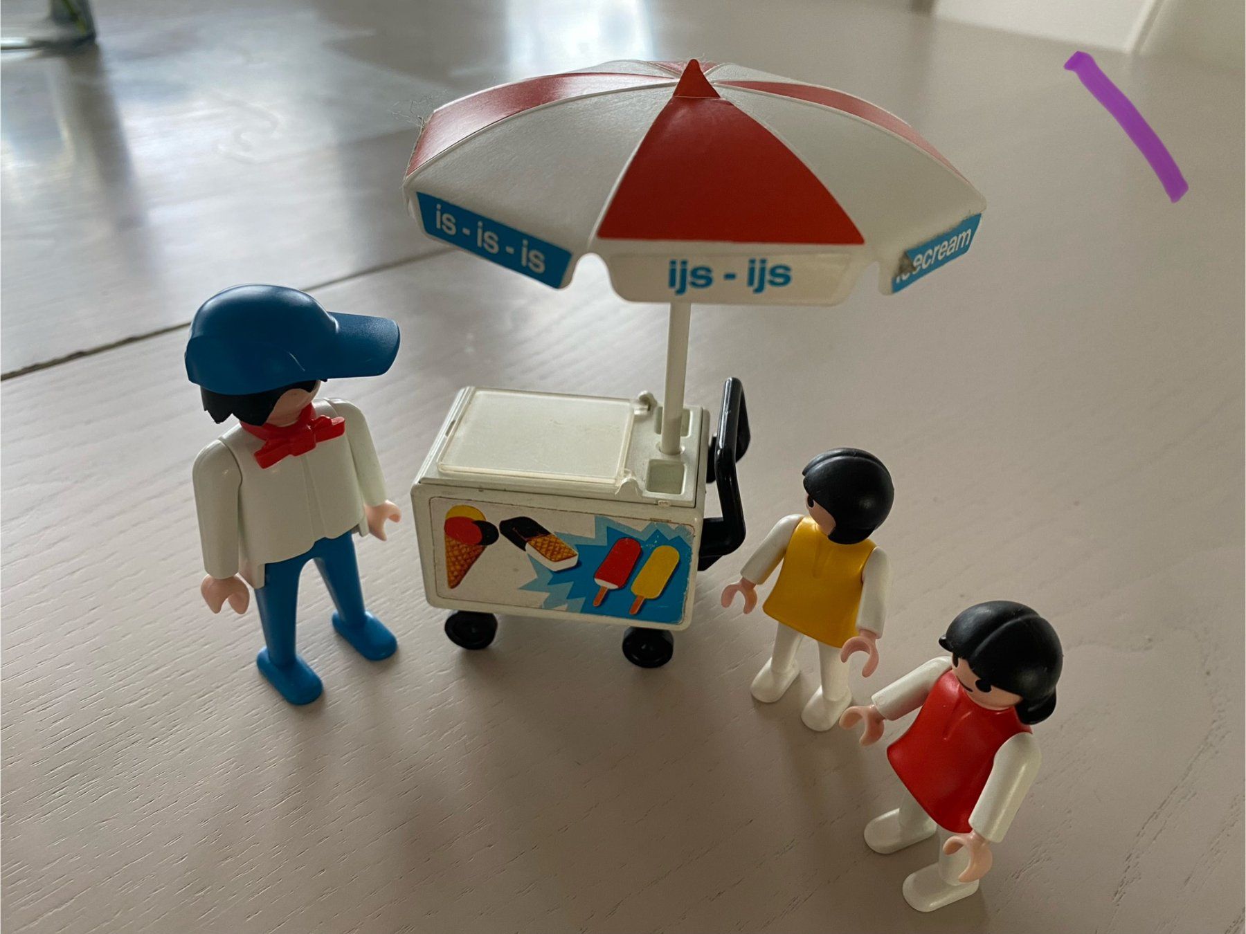 Playmobil Giocattoli: Playmobil Vintage - Le marchand de glaces – Usato da La Chaux-de-Fonds venduto da tulysse