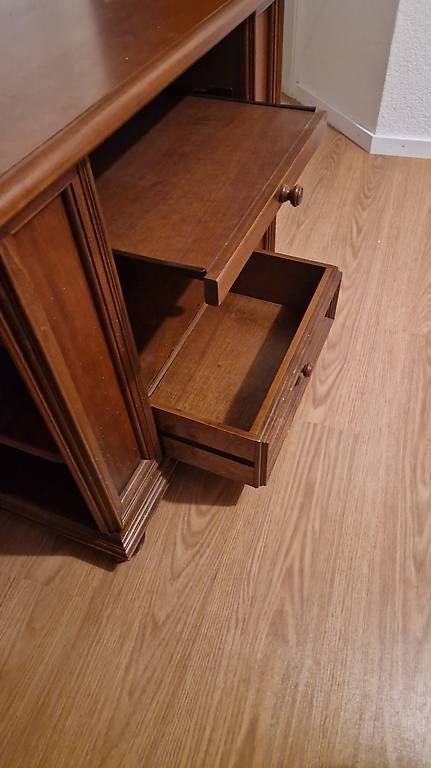Meubles TV: TV Möbel Kommode Holz – D'occasion à St. Gallen par AnMaKo 2