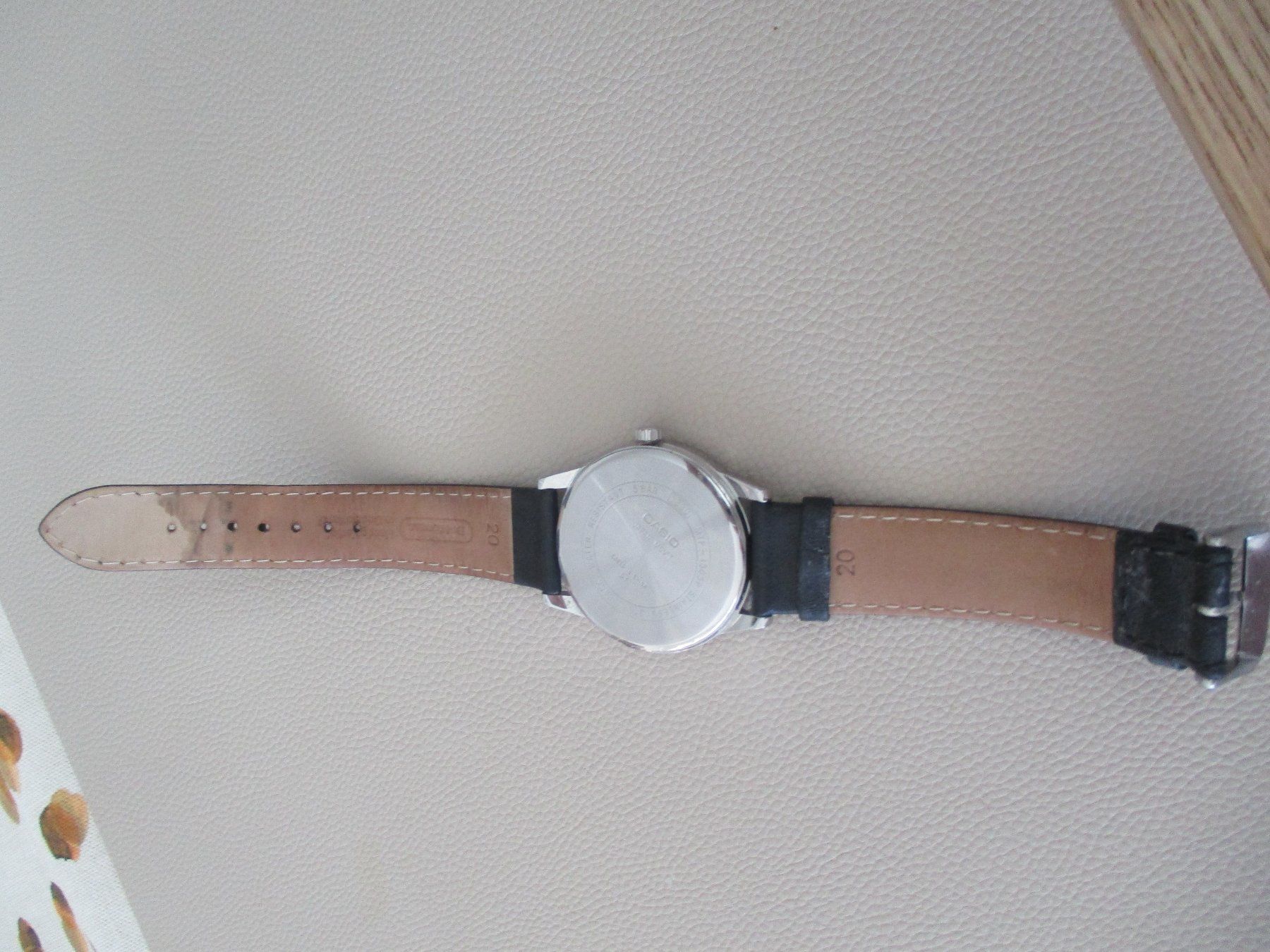 Casio Montres: Casio Quarz Uhr – D'occasion à Olten par Knuddeli02 8