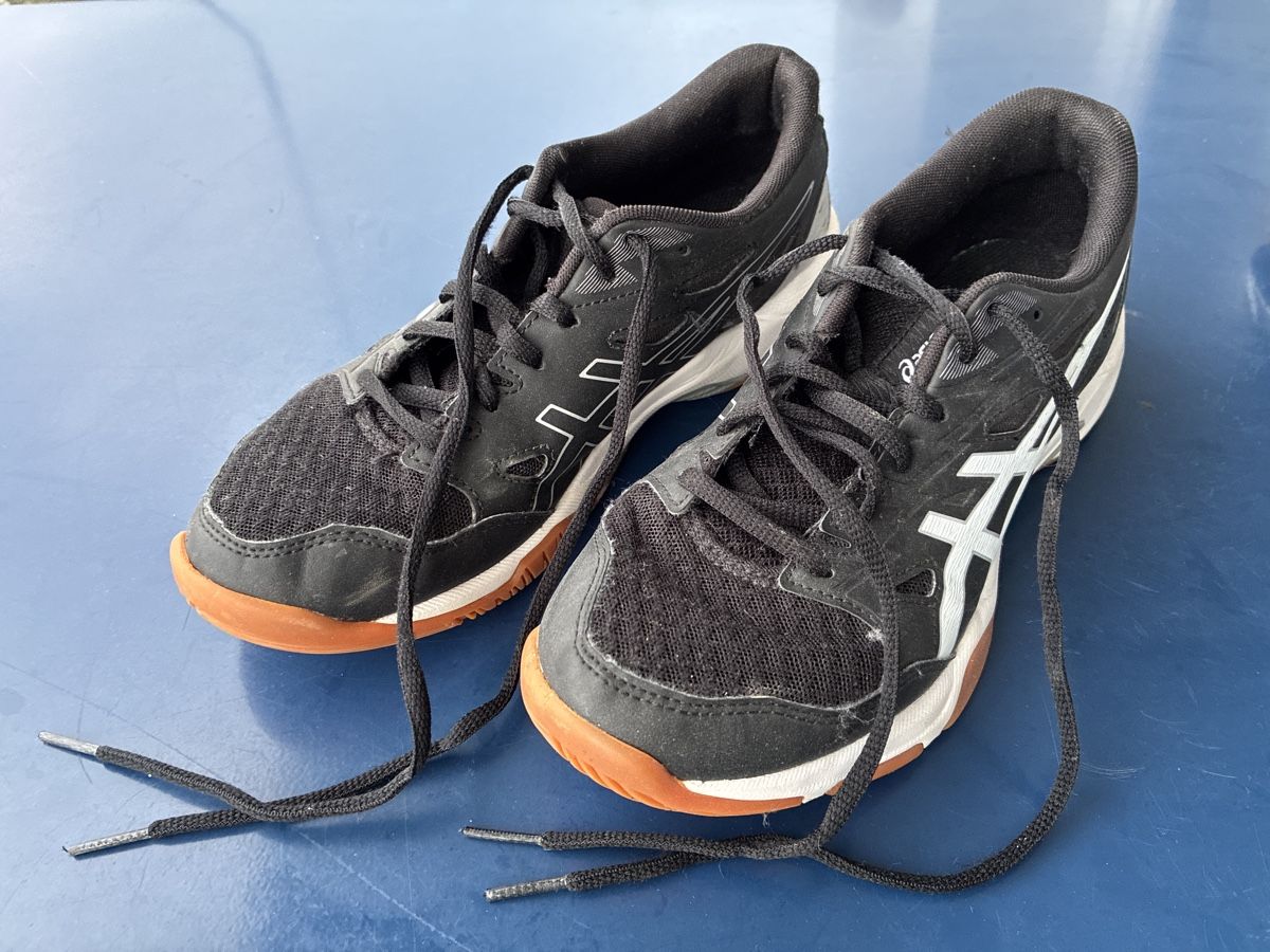 Asics Scarpe da uomo: asics Gel Rocket 11. grösse 39.5 – Usato da Zürich venduto da ahorn1234 1