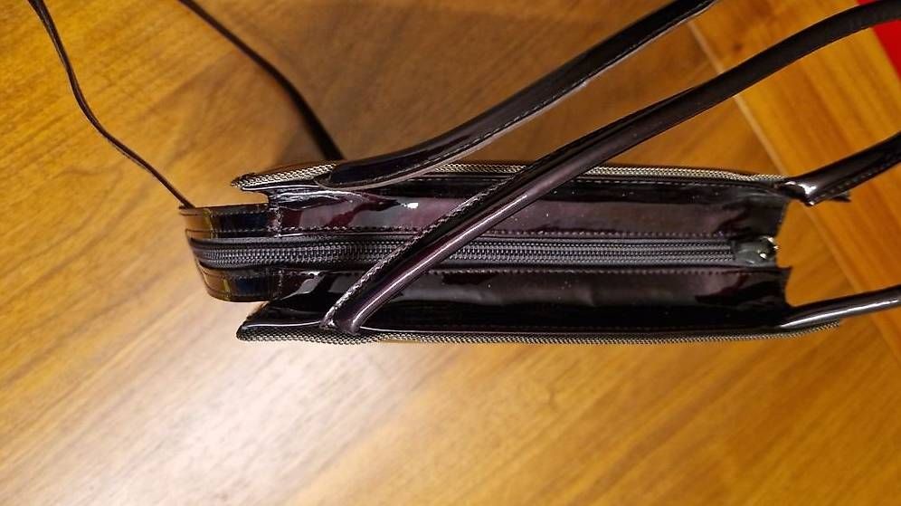 Borse da donna: Handtasche Lack bordeaux Stuart Weitzman – Usato da Wettswil venduto da Cmm_7qsg 4