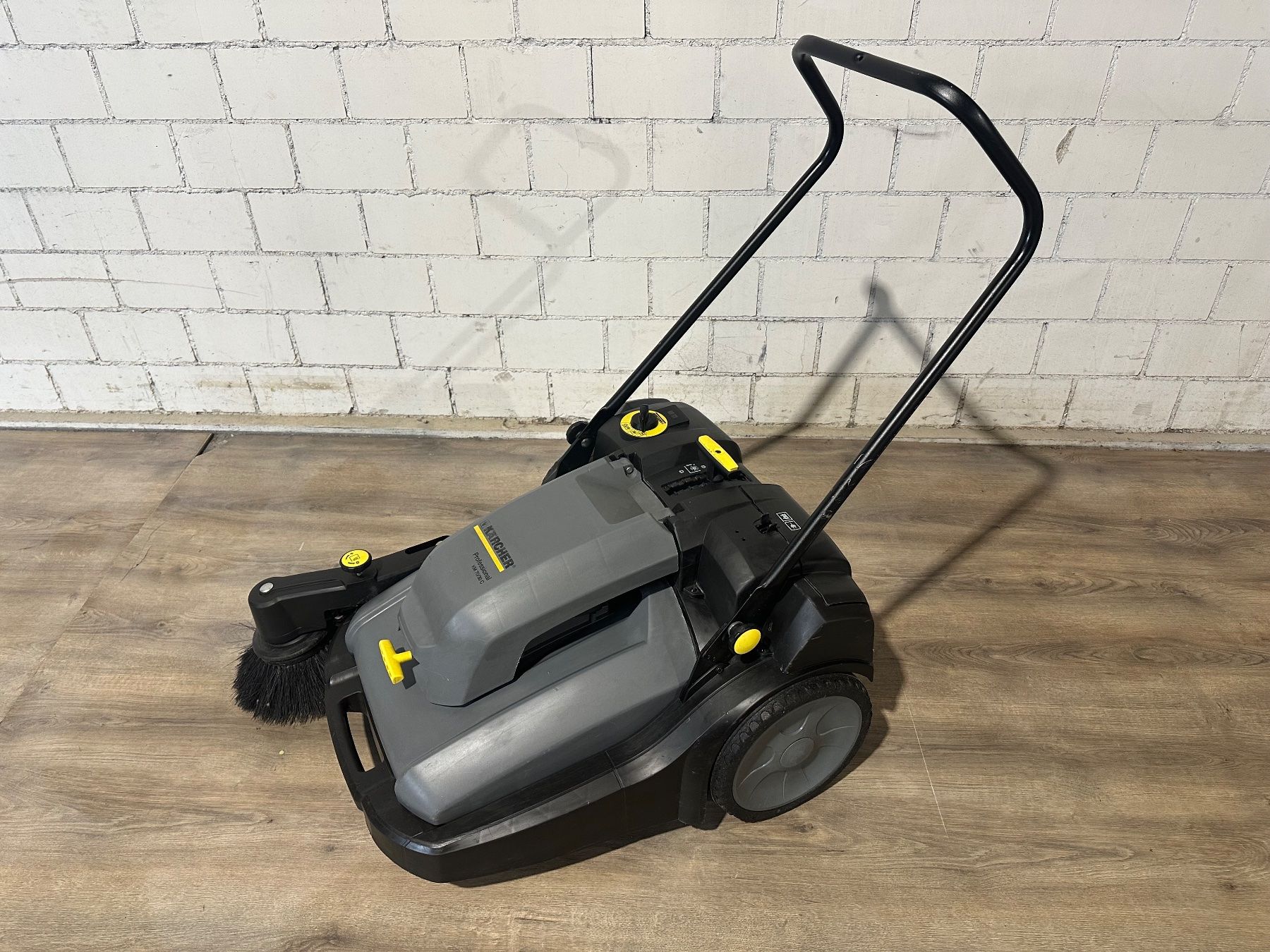 Kärcher Toutes les machines: Kärcher KN 70/30 C Professional – D'occasion à Bettwiesen par chili1 1