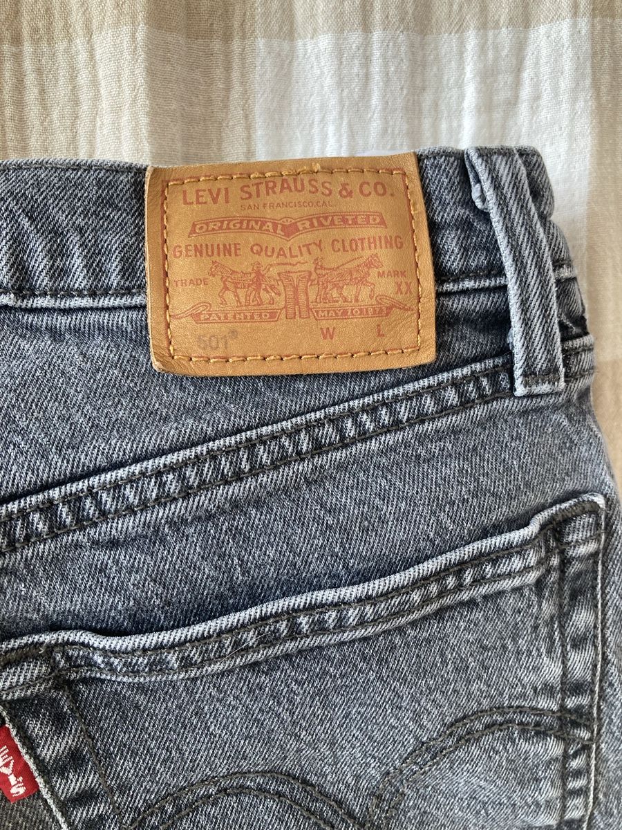 Levi's Jeans: Grey Levi’s 501 – Gebraucht aus Bottmingen von Poppyfields 1
