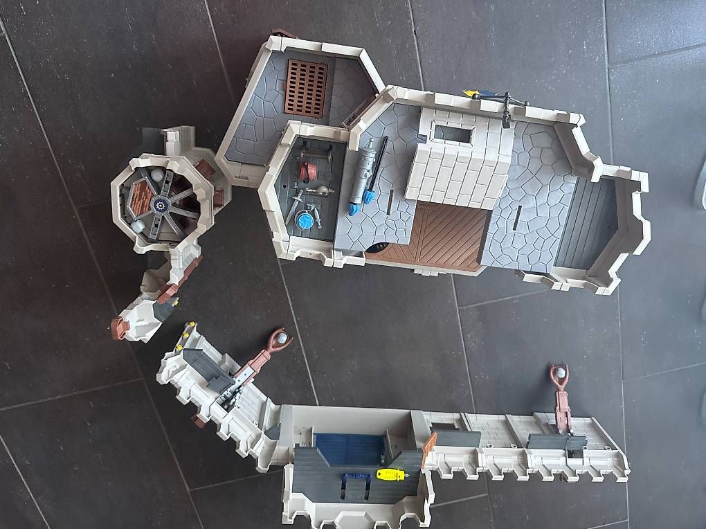 Giocattoli: Playmobil Blaue Ritterburg gross – Usato da Hirzel venduto da TKU03 1