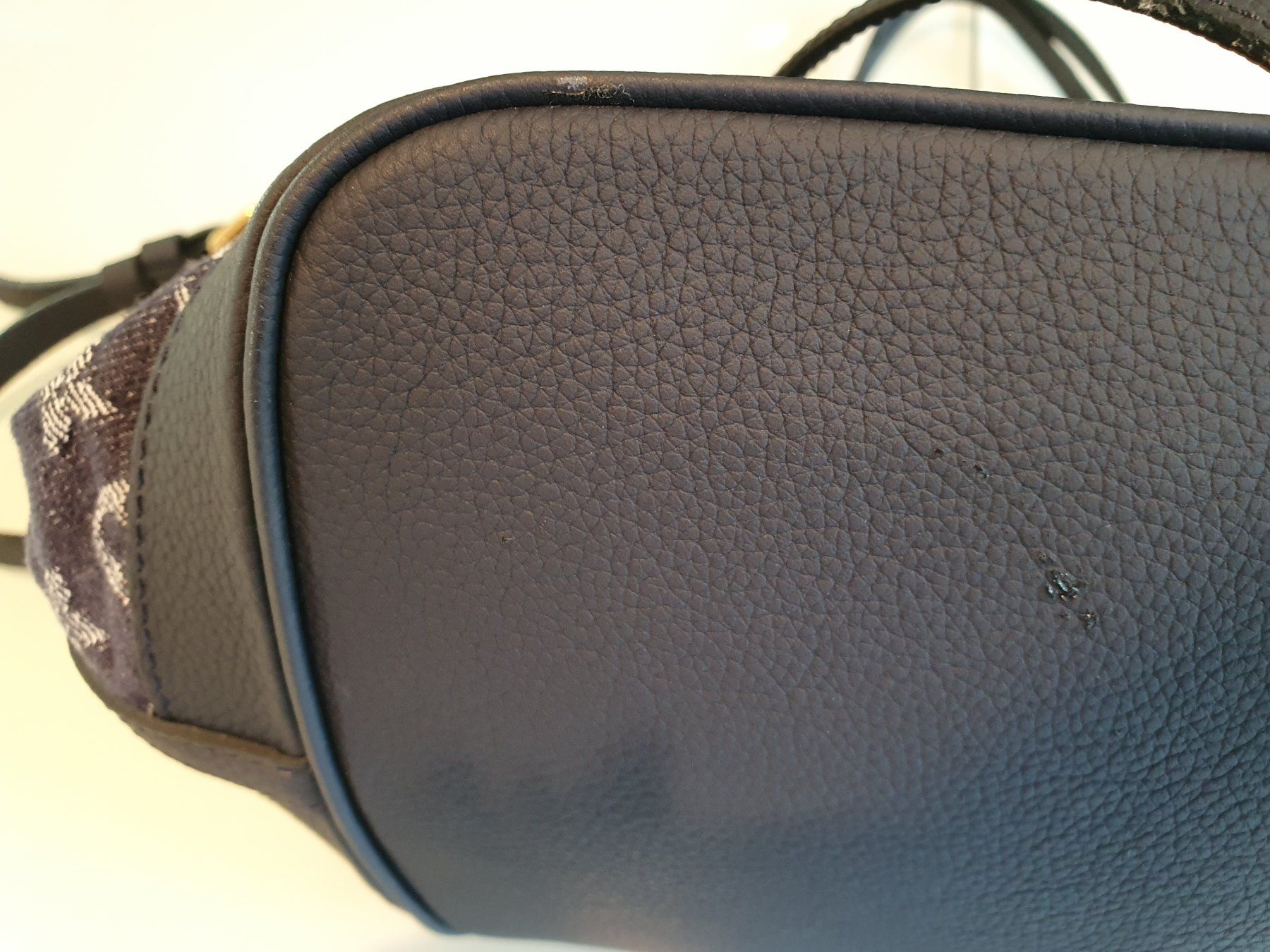 Louis Vuitton Taschen für Damen: Sac Louis Vuitton Denim Monogram bleu – Gebraucht aus Grand-Lancy von kri_qk5y 1