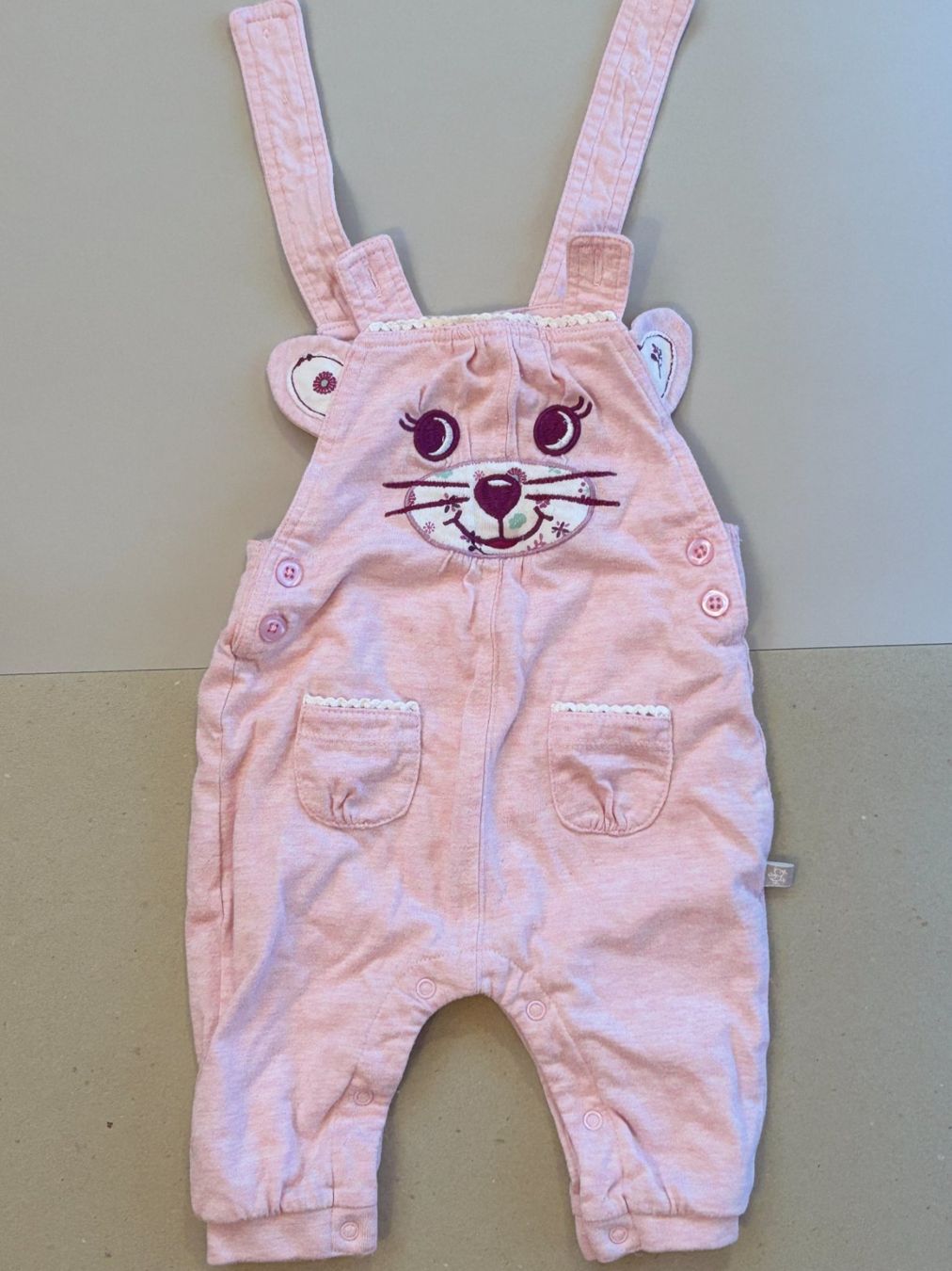 Pantaloni: Latzhose Gr. 56 (#11) – Usato da Englisberg venduto da Apfelsine