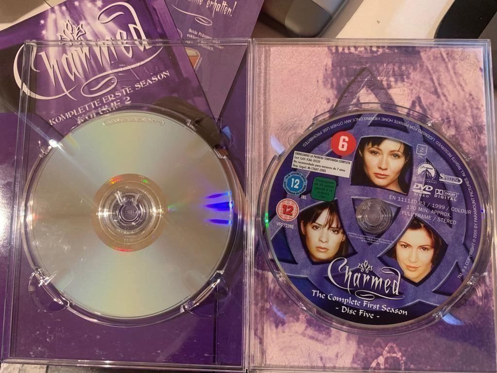 Tous les DVDs: Charmed  3 DVDs – Neuf (Voir description) à Riehen par M.S.DVD 2