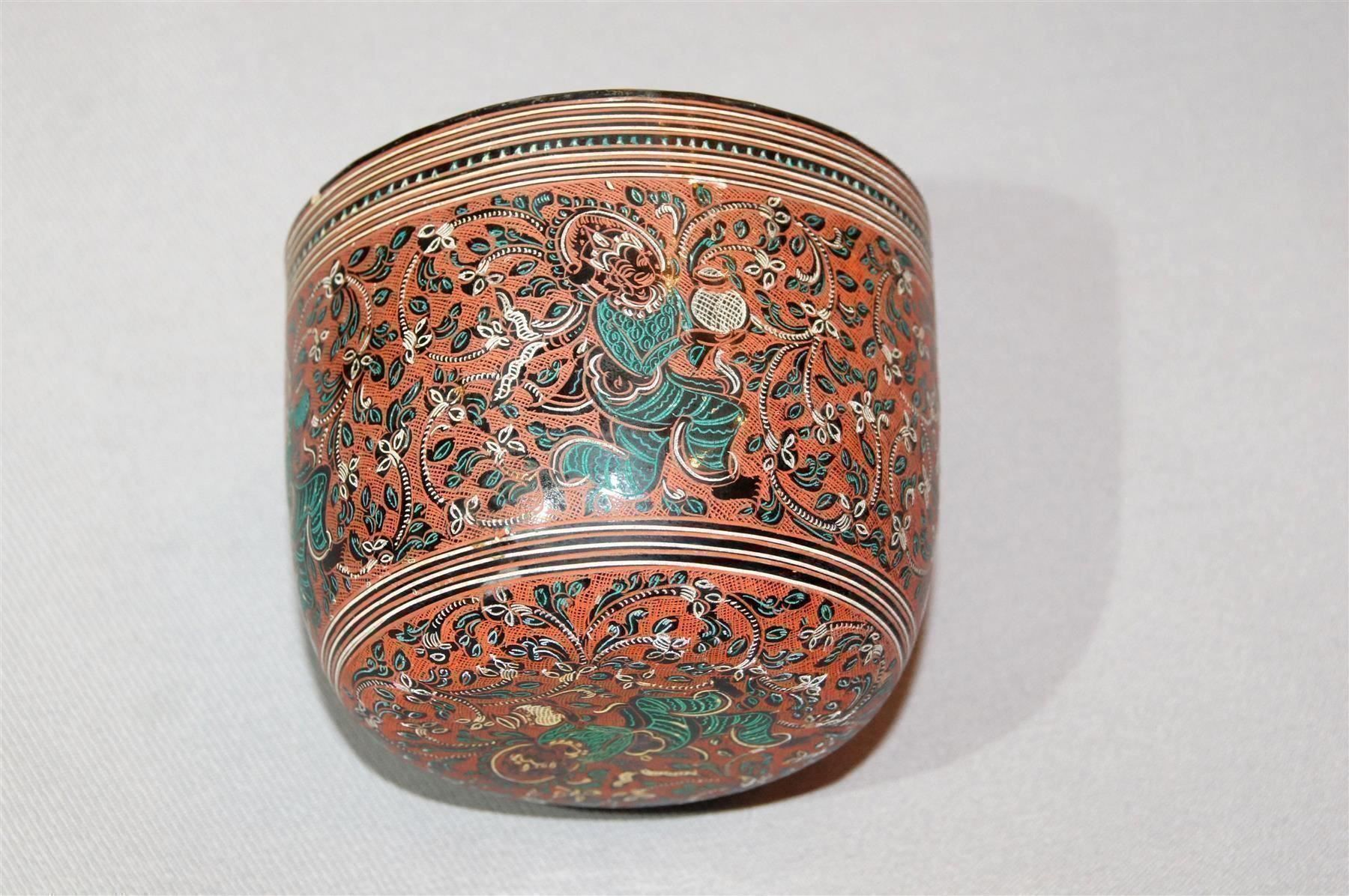 Tazze: Reichhaltig bemalter Lackbecher, wohl thailändisch – Usato da Geroldswil venduto da ARTEFACTO 2