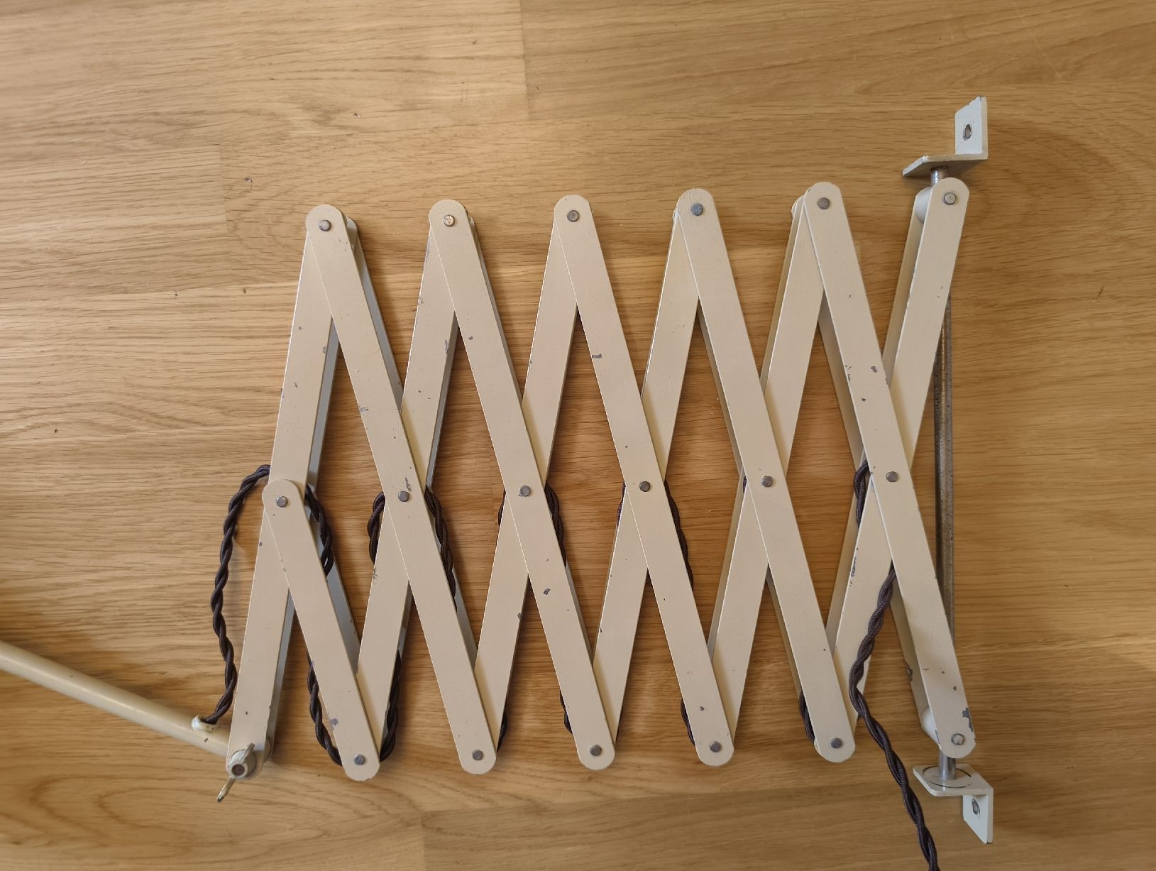 Amba Lampes: Amba Basel Scherenlampe – D'occasion à Zürich par BK8000 2