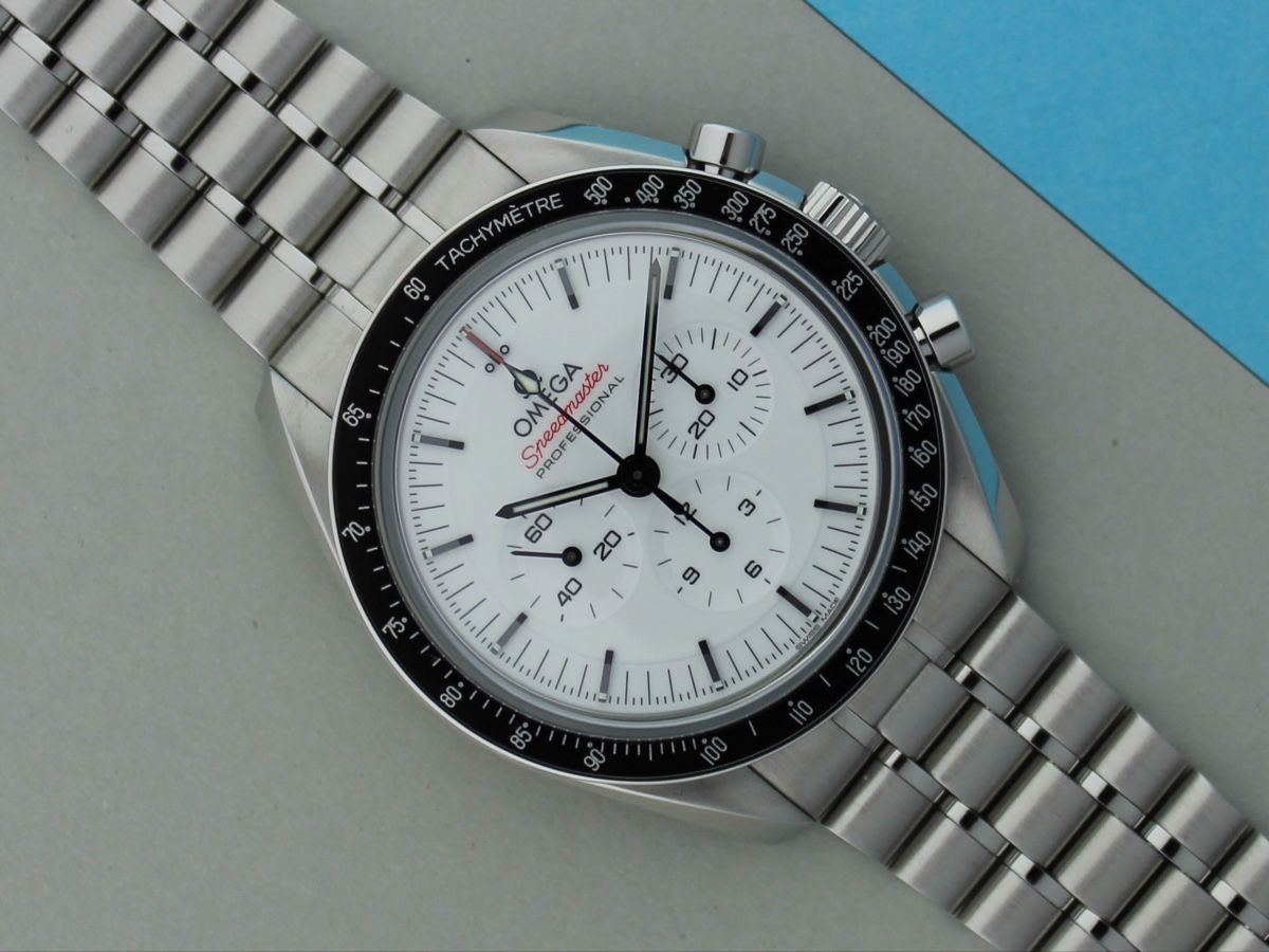 Omega Montres: Omega Speedmaster Professional Moonwatch – Neuf avec emballage d'origine à Zürich par tobleratelier