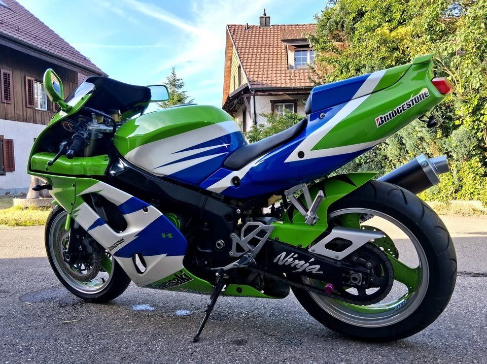 Kawasaki Strada: Kawasaki ninja zxr 750 – Usato da Schönenwerd venduto da huszti1018