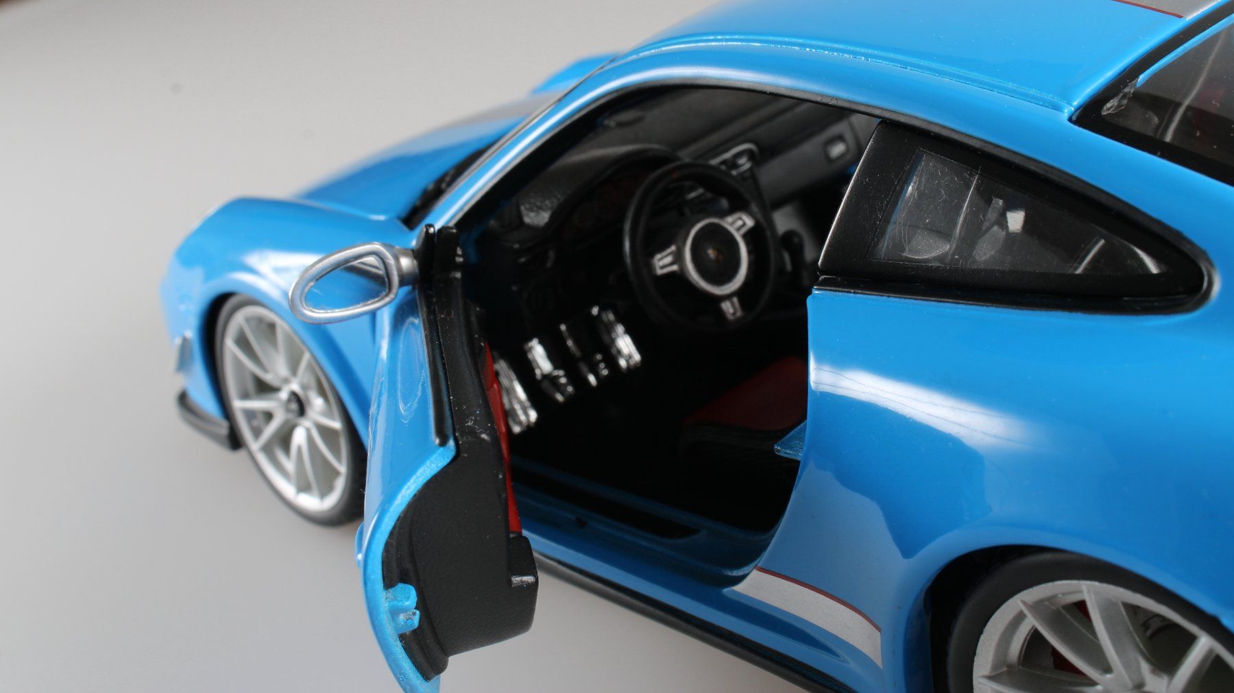 Bburago Modellini d'auto: Porsche 911 GT3 RS 4.0 997 – Usato da Gossau SG venduto da mifab 5