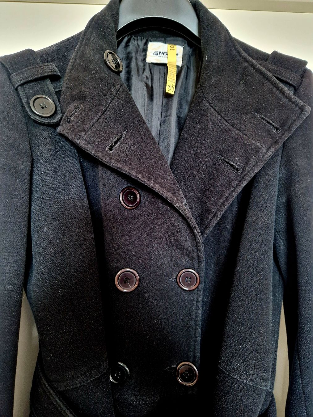 Cappotti: Black coat size S/M – Usato da Lausanne venduto da Issss 2