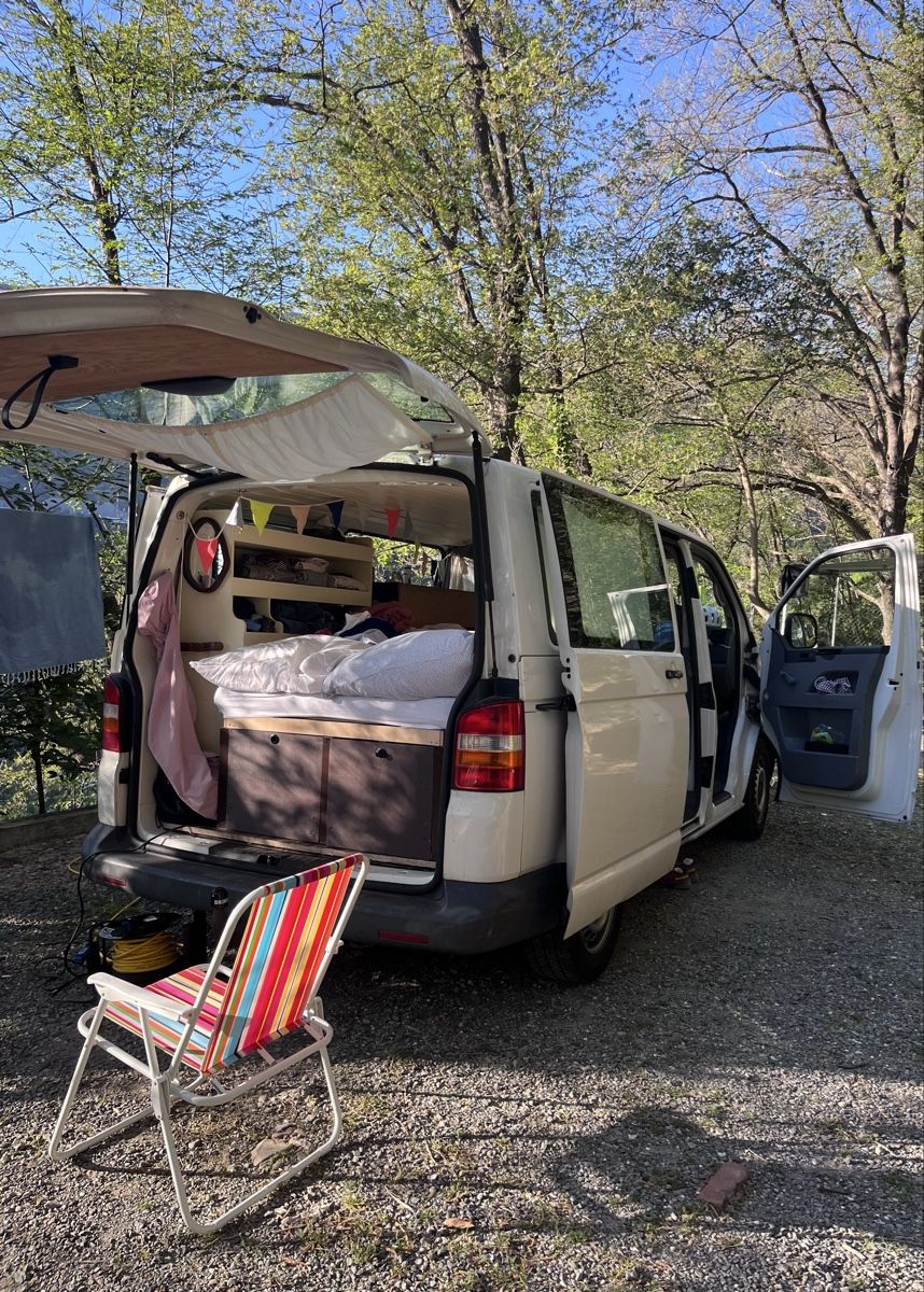 VW Véhicules de camping: VW T5 Transporter – D'occasion à Zürich par sop_rjv9 8