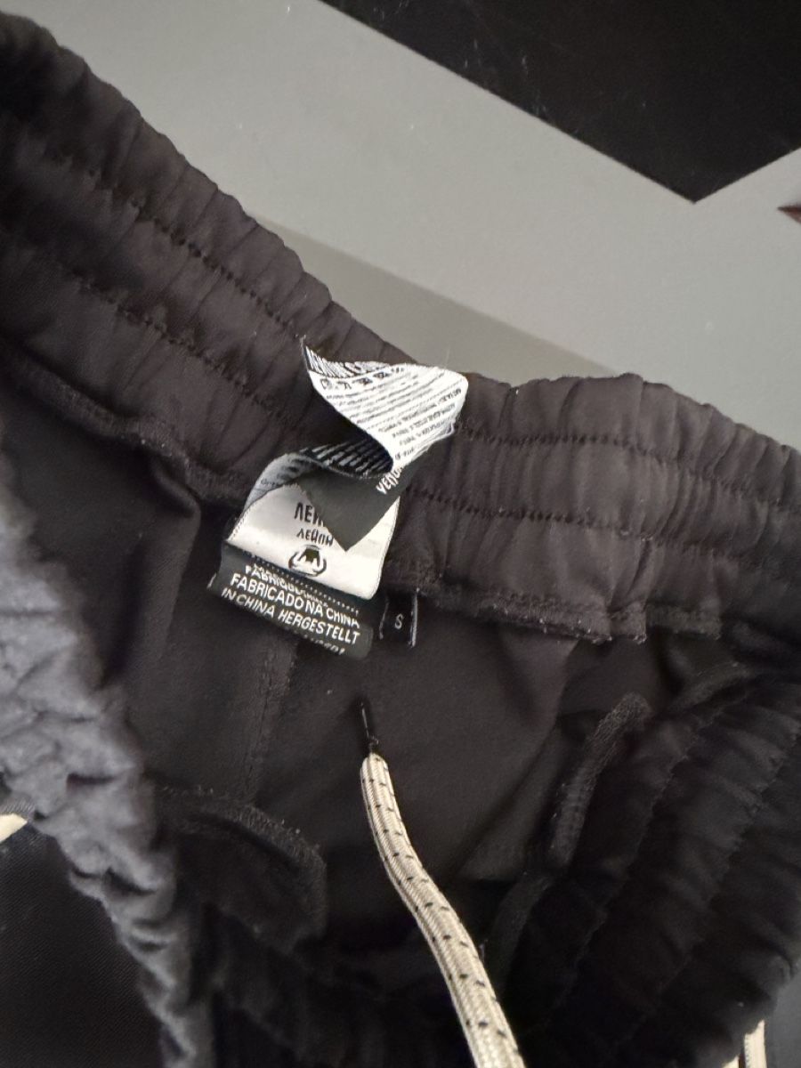 Hosen: Jogging Venum – Gebraucht aus Villars sur glane von Energon2010 1