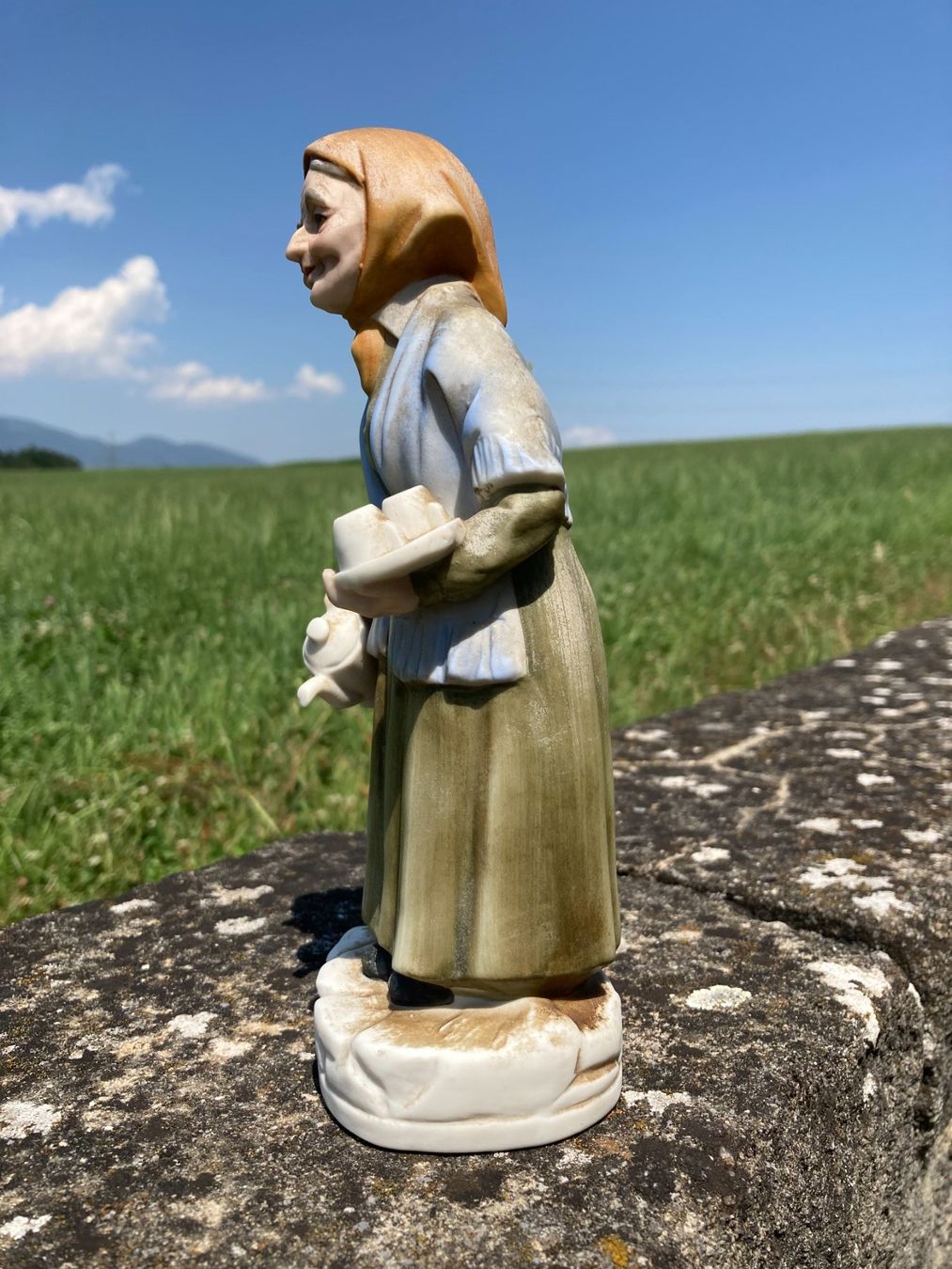Statuette: FIGUR  Keramik  Bäuerin  Grossmutter – Usato da Subingen venduto da ArtBead 3