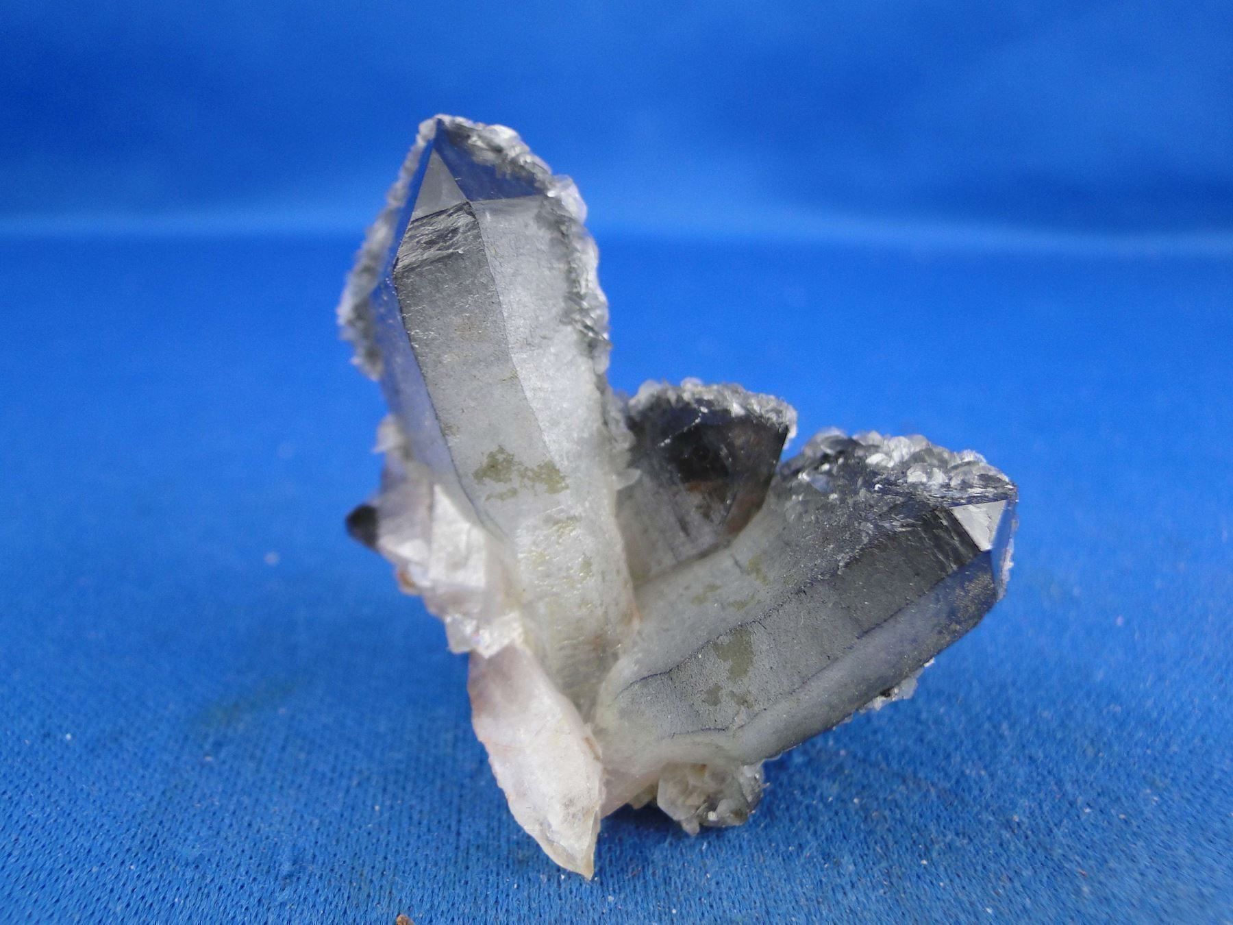 Minerali & Pietre curative: Quartz und Calcit – Usato da Schinznach Bad venduto da Demerald
