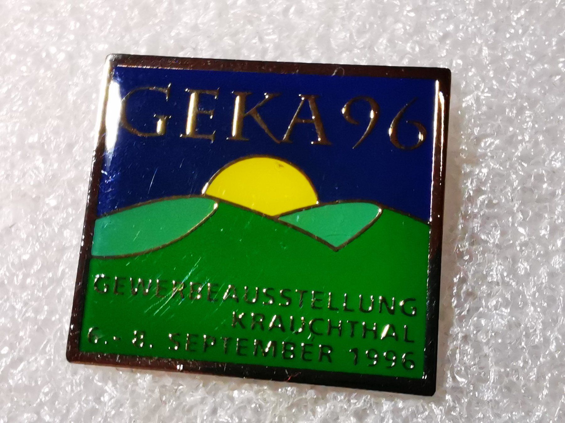 Placchette & Badge: Ansteckpin 31: Geka 96 – Usato da Oppligen venduto da Pin-Fall-Shop