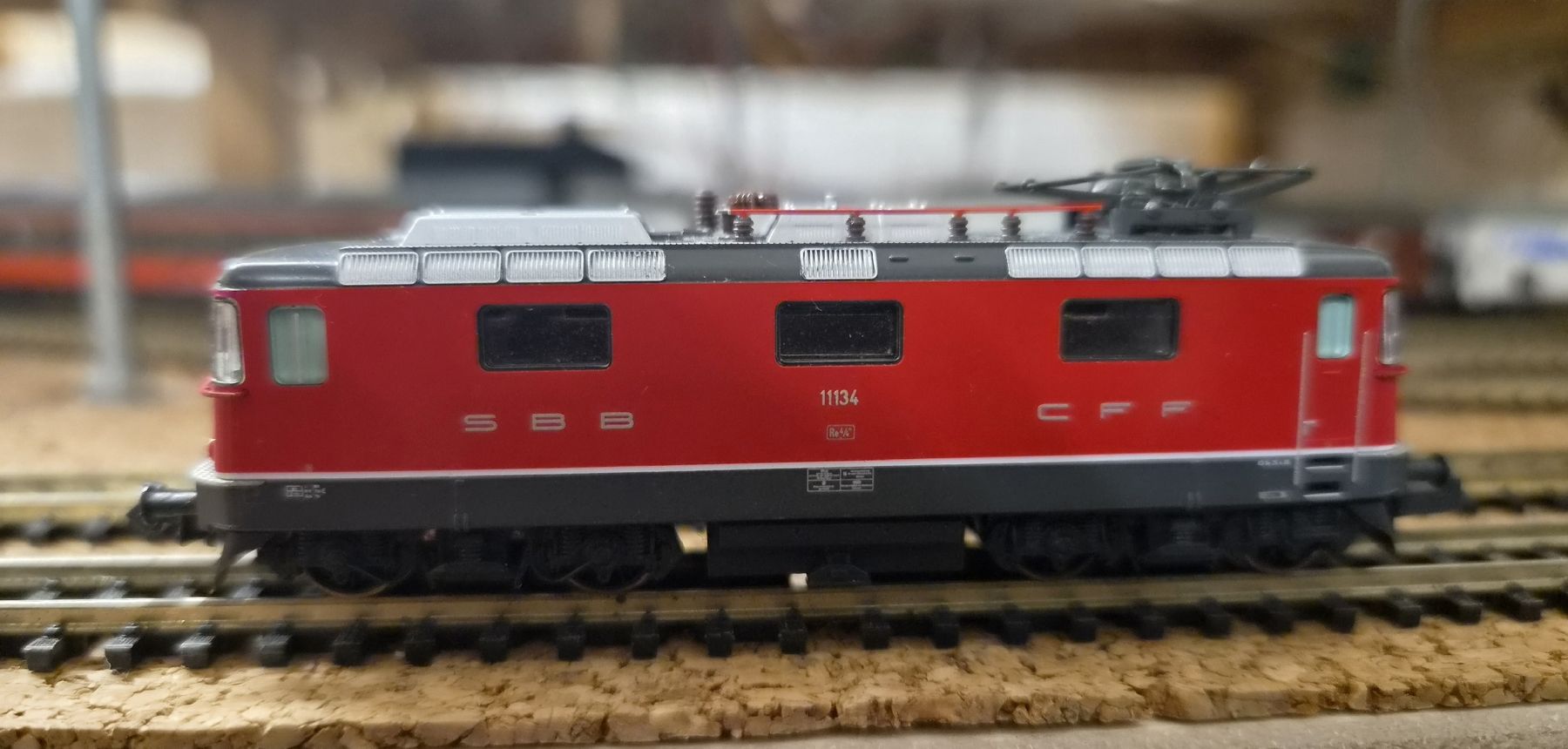 Hobbytrain Modellini di ferrovie: Hobbytrain Re4/4 ll rot – Usato da Romanshorn venduto da tosadani 3