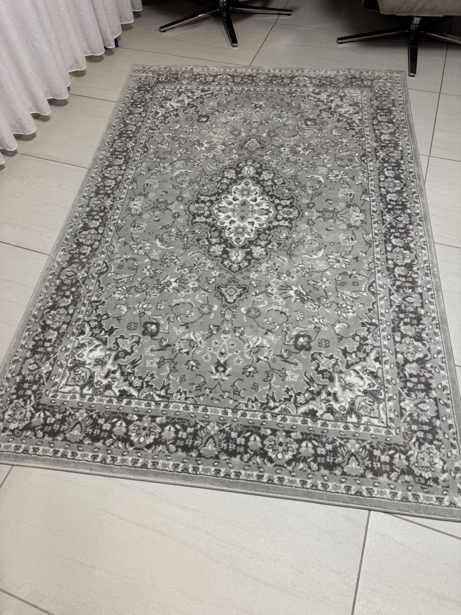 Tappeti: Teppich, Grau, Top Zustand, Wohnzimmer, – Usato da Oftringen venduto da Makeq