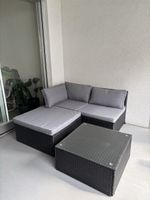 Gartenlounge Rattansofa mit Tisch und Kissen 
