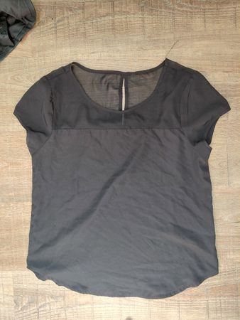 Damen Bluse Kurzarm Schwarz Grösse xs/s Zustand gut