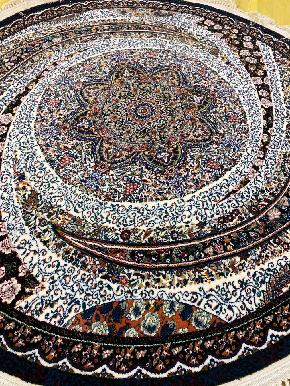 Teppiche: Schöner Perserteppich  1.50X1.50 cm       Gratisversand ! – Neu (gemäss Beschreibung) aus Birmensdorf ZH von azad110