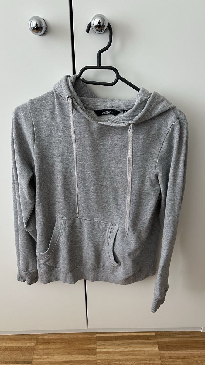 Maglioni & Felpe: Grauer Hoodie Gr S – Usato da Sirnach venduto da kla_mk2g