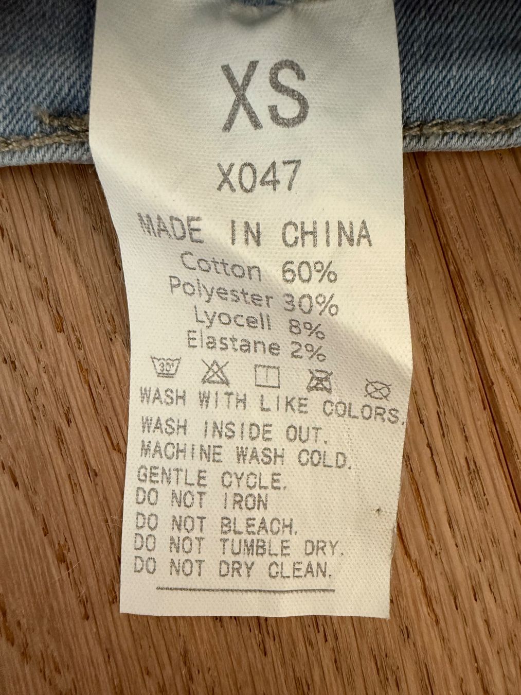 Jeans: Shorts Gr. XS – Nuovo (secondo la descrizione) da Wiesendangen venduto da gefion99 2