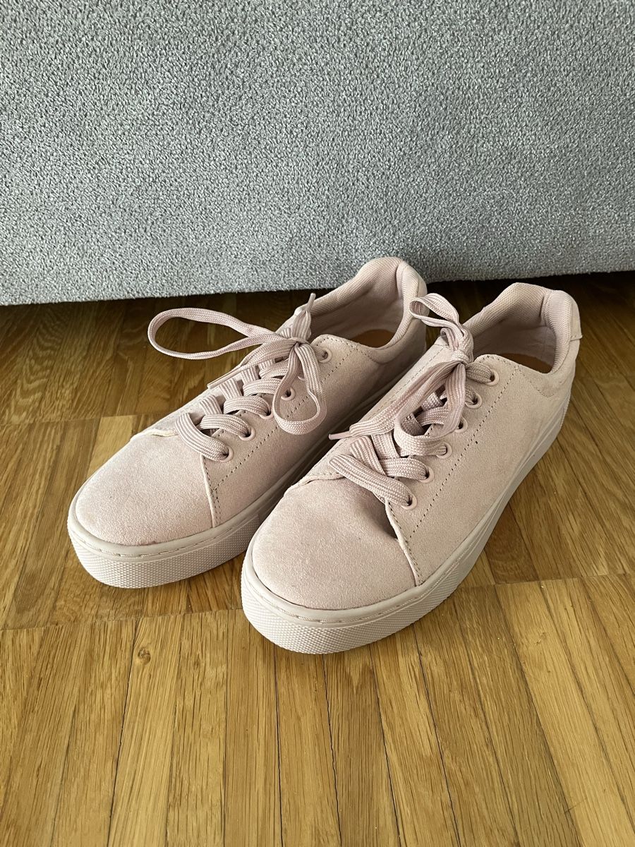 H&M Chaussures hommes: Sneaker Gr. 39 - H&M, neu – Neuf (Voir description) à Herzogenbuchsee par Jana_1019 1