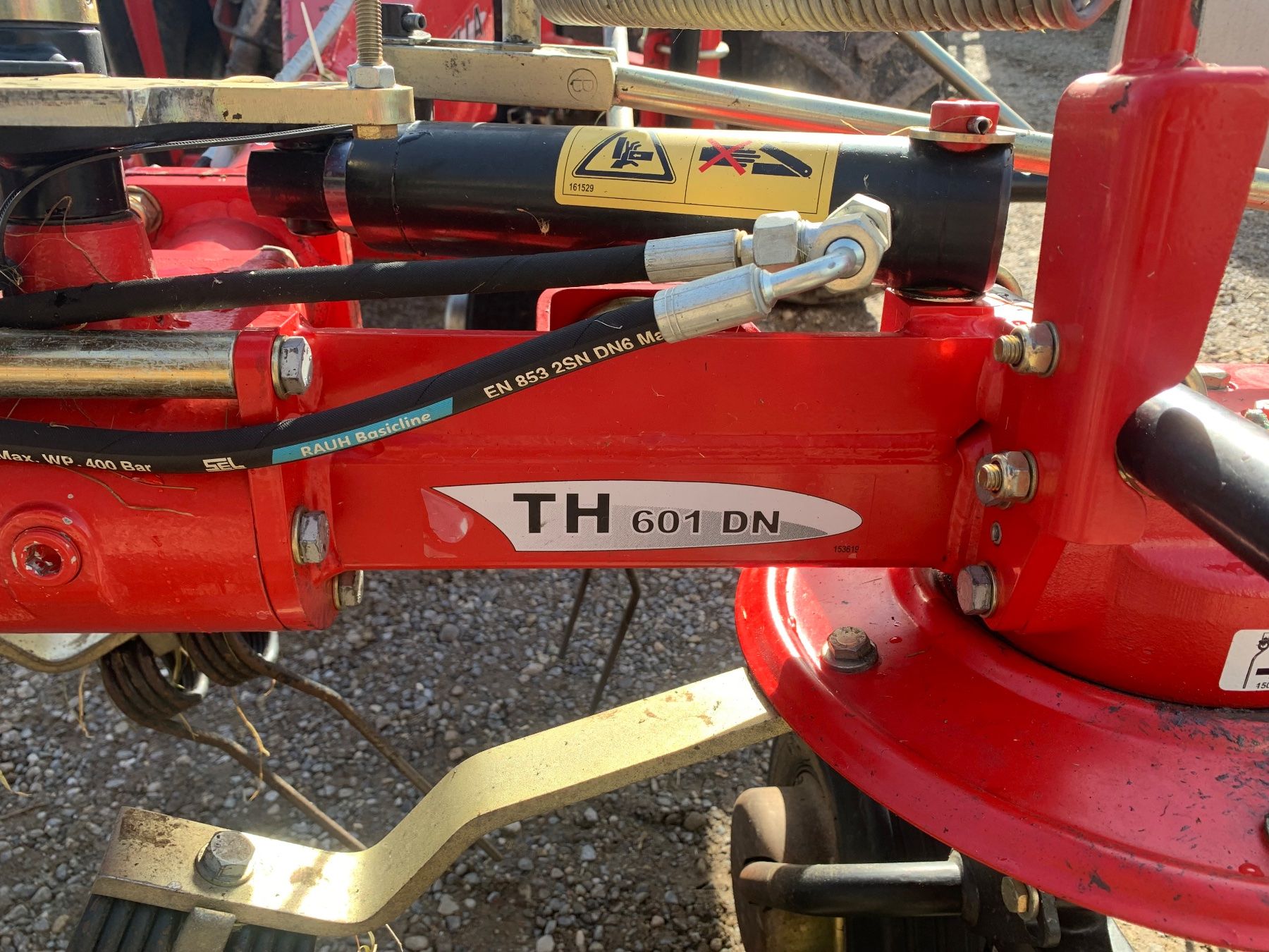 Fella Tutte le macchine: Fella Th 601 Kreiselheuer, 6-teiliger Kreisler – Usato da Signau venduto da pas_62bh 5