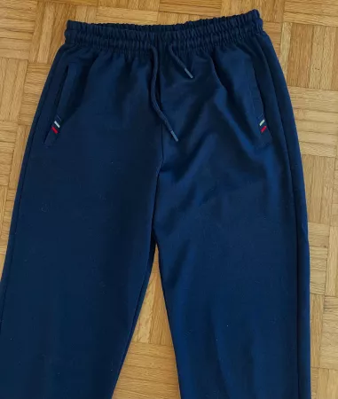Neue Jogginghose, Gr. 38