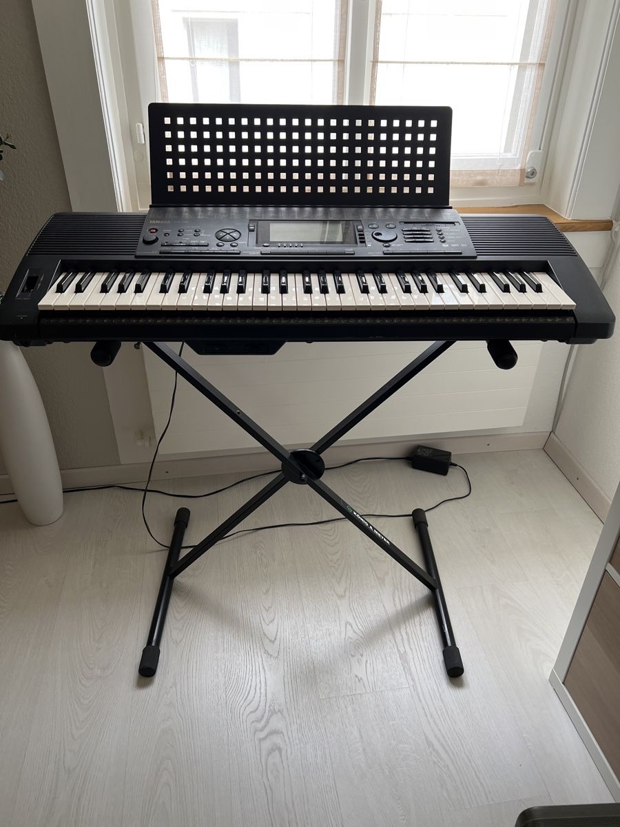 Yamaha Musikinstrumente: Keyboard Yamaha PSR-620 – Gebraucht aus Zürich von  1