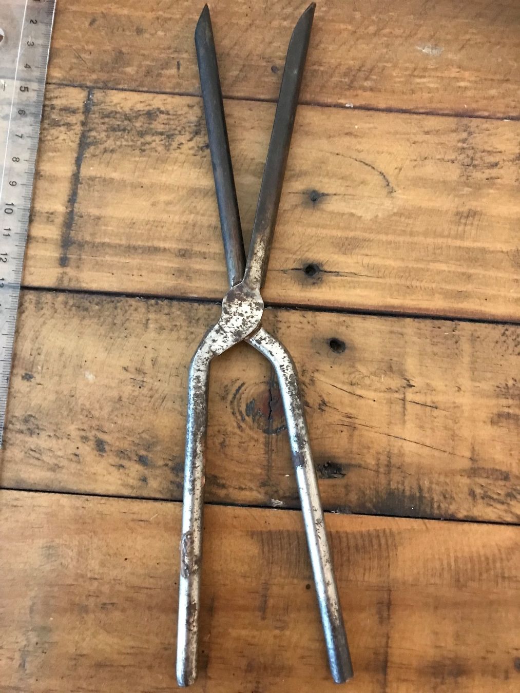 Fers à boucler & lisser: Antike Brennschere Lockenstab – D'occasion à Rapperswil SG par cosiba01