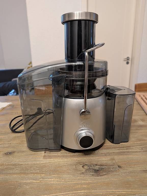 Solis Küchengeräte: Solis Compact 8451 Entsafter – Neu (gemäss Beschreibung) aus Zürich von irishmilkcow