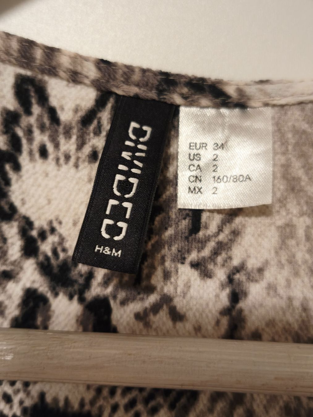 H&M Kleider: Kleid H&M Divided Schlangenmuster Grösse 34 – Neu (gemäss Beschreibung) aus KRIENS von Franzy_Blond10 3