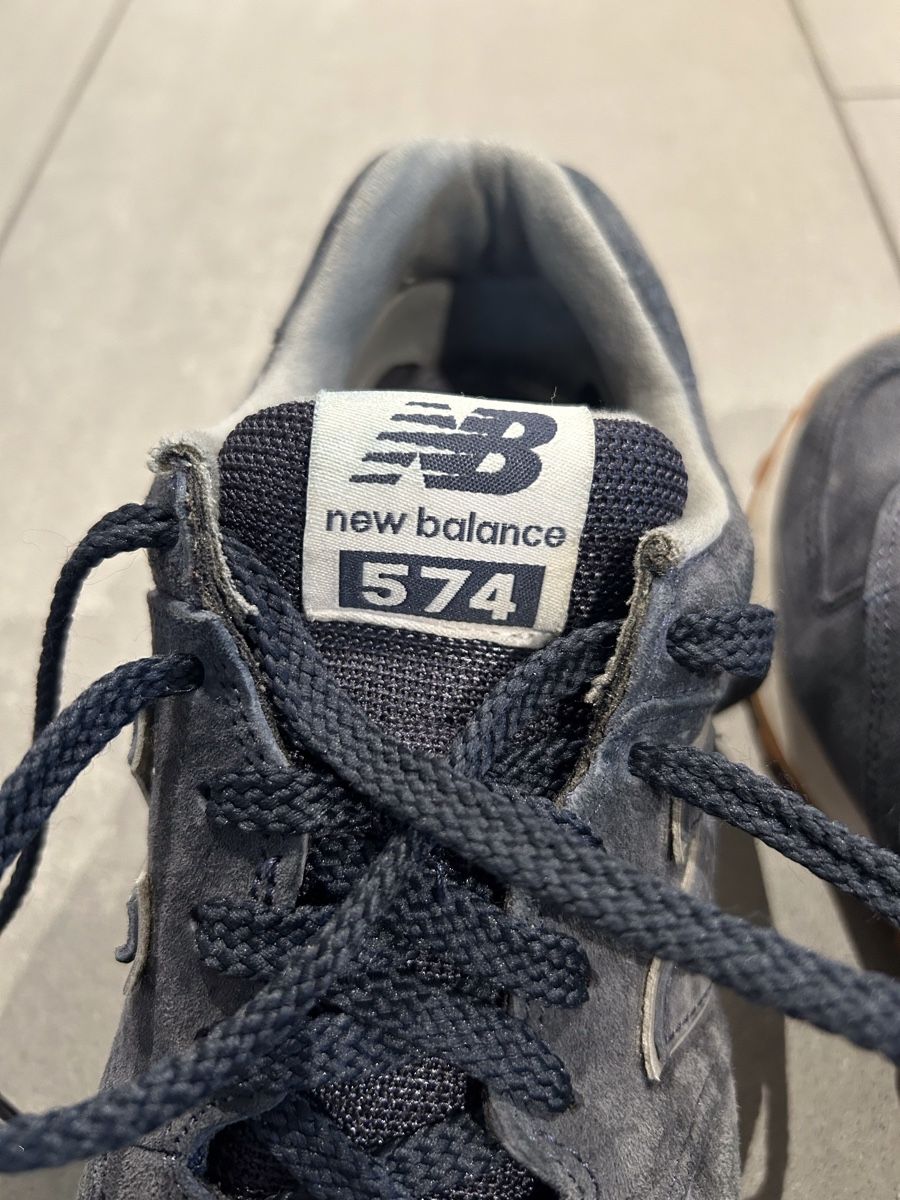 New Balance Chaussures hommes: New Balance 574 Wildleder  – D'occasion à Rütihof par ALAFC 1