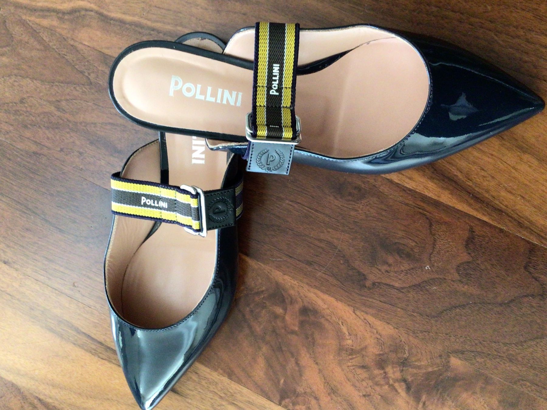 Chaussures femmes: Schuhe  Pollini – D'occasion à Zürich par ElarmariodeRuth