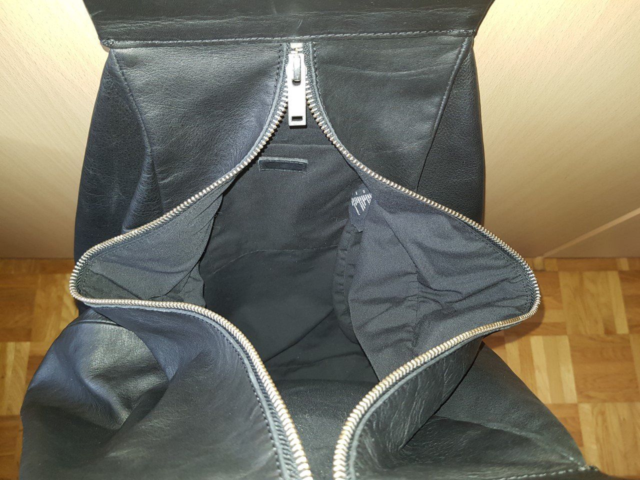 Borse da donna: Cos Leder Handtasche/Rucksack – Usato da Basel venduto da fafa68 7