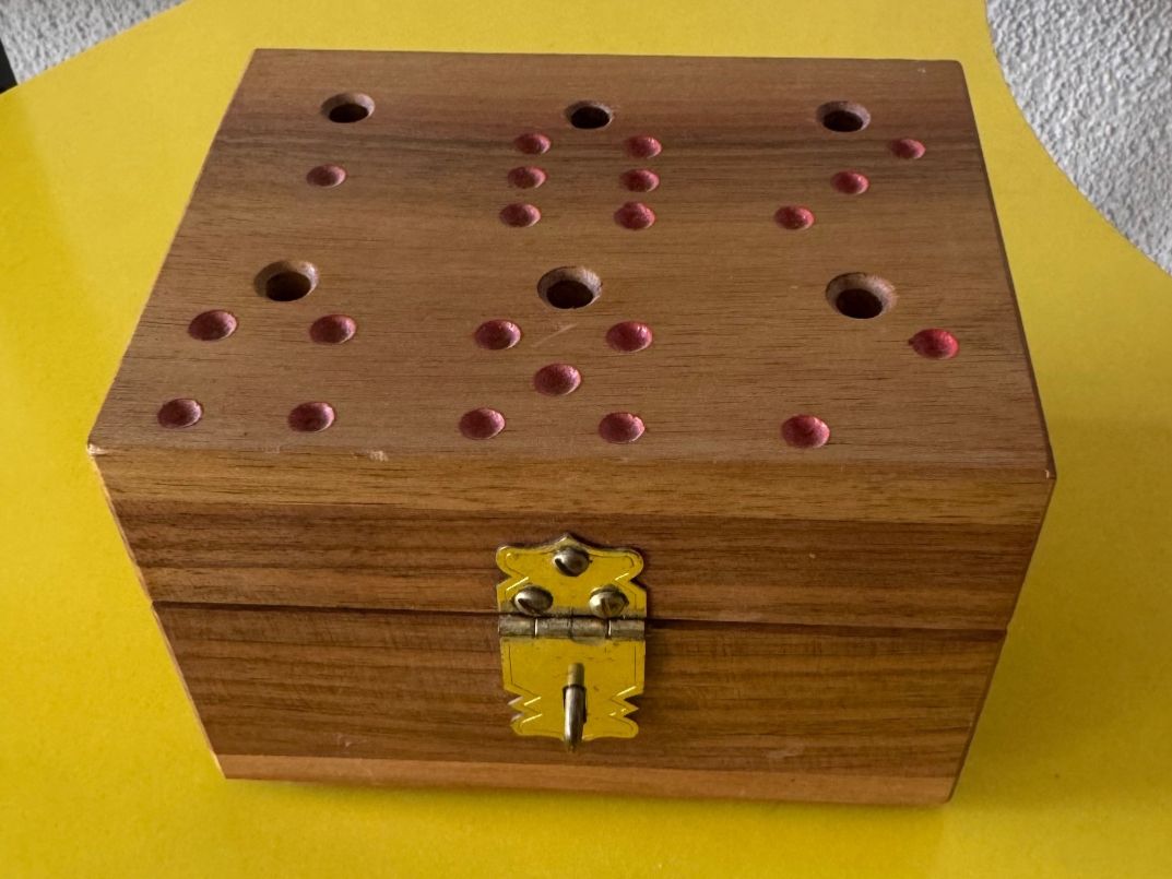 Giochi: Spiel Würfelspiel Geschicklichkeit Handmade – Nuovo (secondo la descrizione) da Steffisburg venduto da smocky17 2