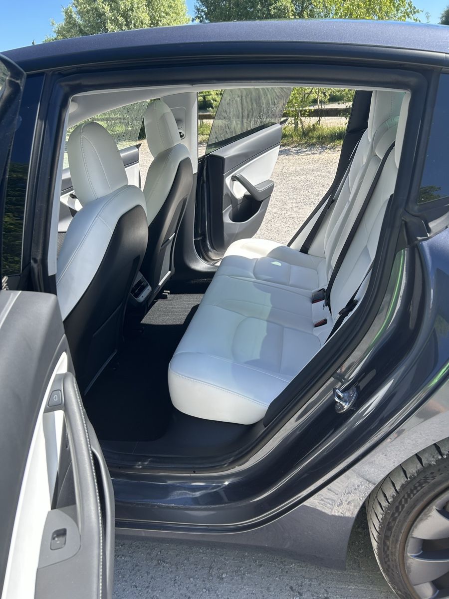 Tesla Automobili: Tesla Model 3 Performance Dual Motor AWD Jg. 2020 Long Range – Usato da Küsnacht ZH venduto da Marcel4917 5