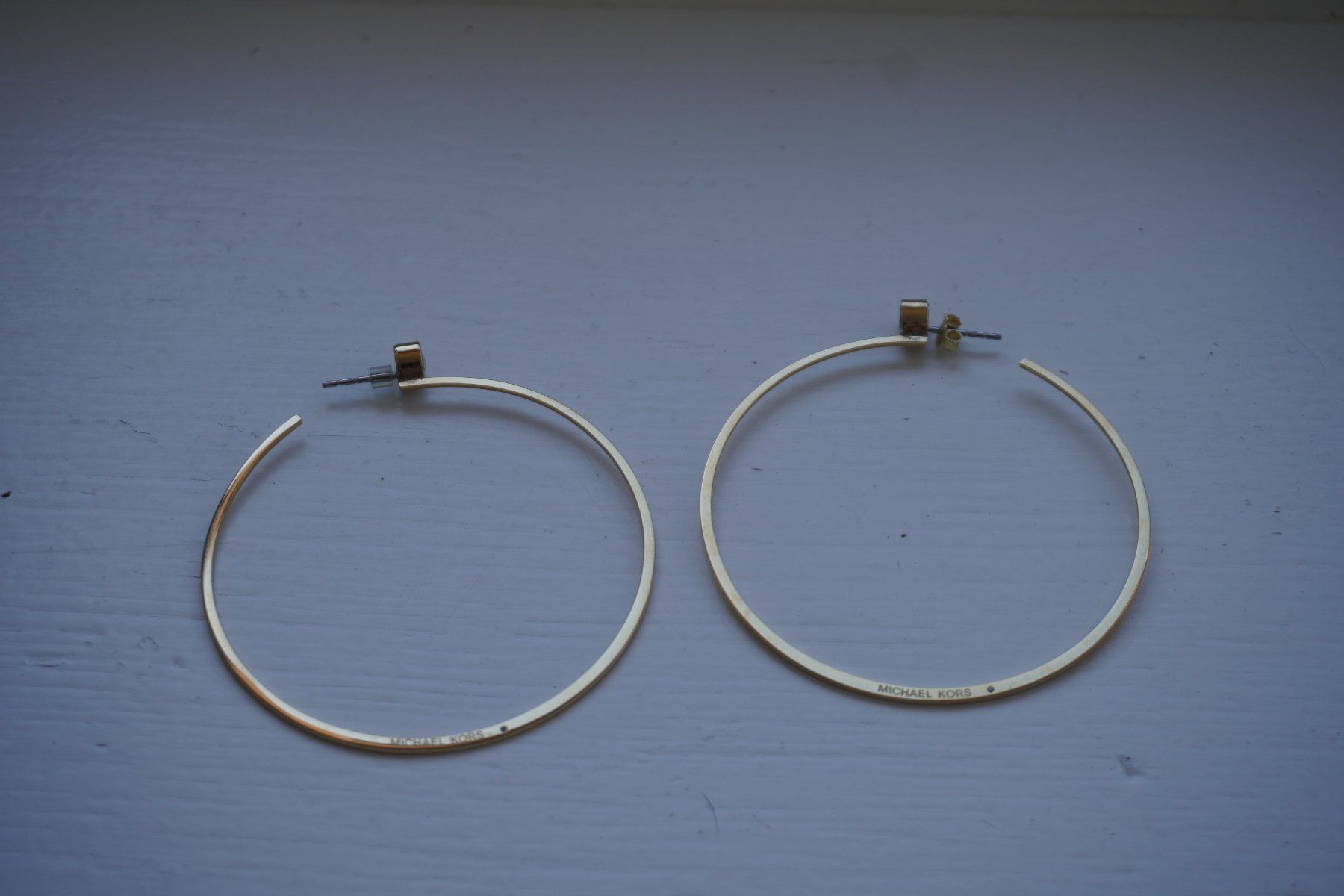 Michael Kors Ohrringe & -stecker: Michael Kors Créoles – Gebraucht aus Peseux von fio_n9qk 1