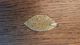 Filigranes vergoldetes Blatt, Anhänger, Top Zustand!