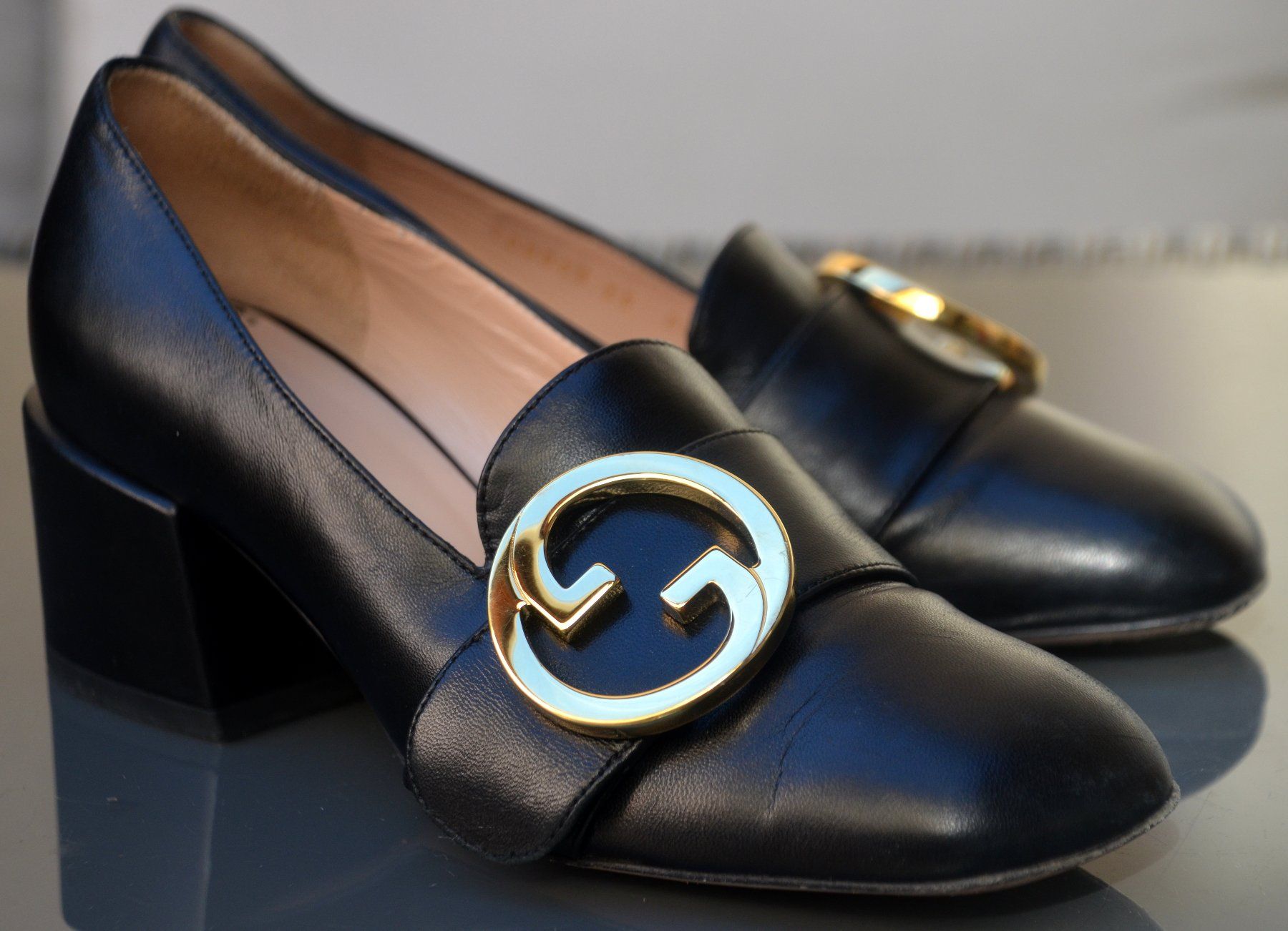 Gucci Scarpe da donna: Gucci Schuhe / chaussures .35 – Usato da Collonges venduto da Allegree 5