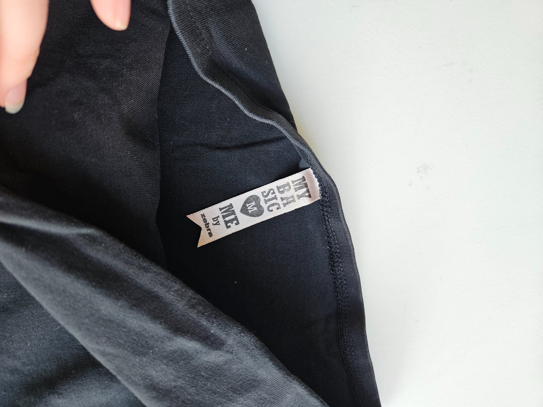 Top: Trägerloses, schwarzes Top Gr.M – Usato da Schaffhausen venduto da sabrina915 1