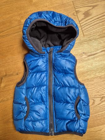Kinder Weste Gilet blau mit Kapuze Grösse 74 guter Zustand