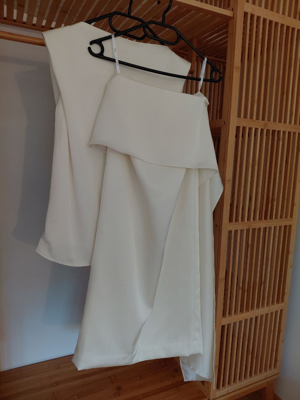 Vestiti: Brautkleid – Usato da Turbenthal venduto da apr_h7z2 5