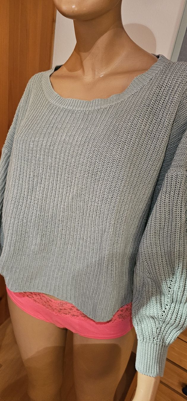 Bershka Lotti di vestiti: ONLY & Bershka Damen Pullover Gr. S – Usato da Ferden venduto da jemyce 3